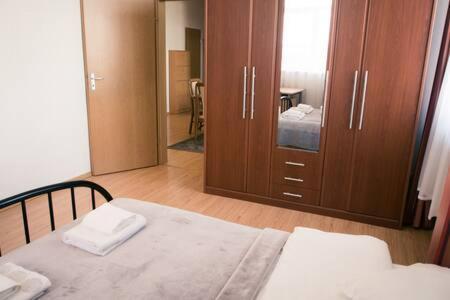 Town Hall 3 Bedroom Apartment Vilnius Exterior photo