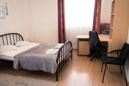 Town Hall 3 Bedroom Apartment Vilnius Exterior photo